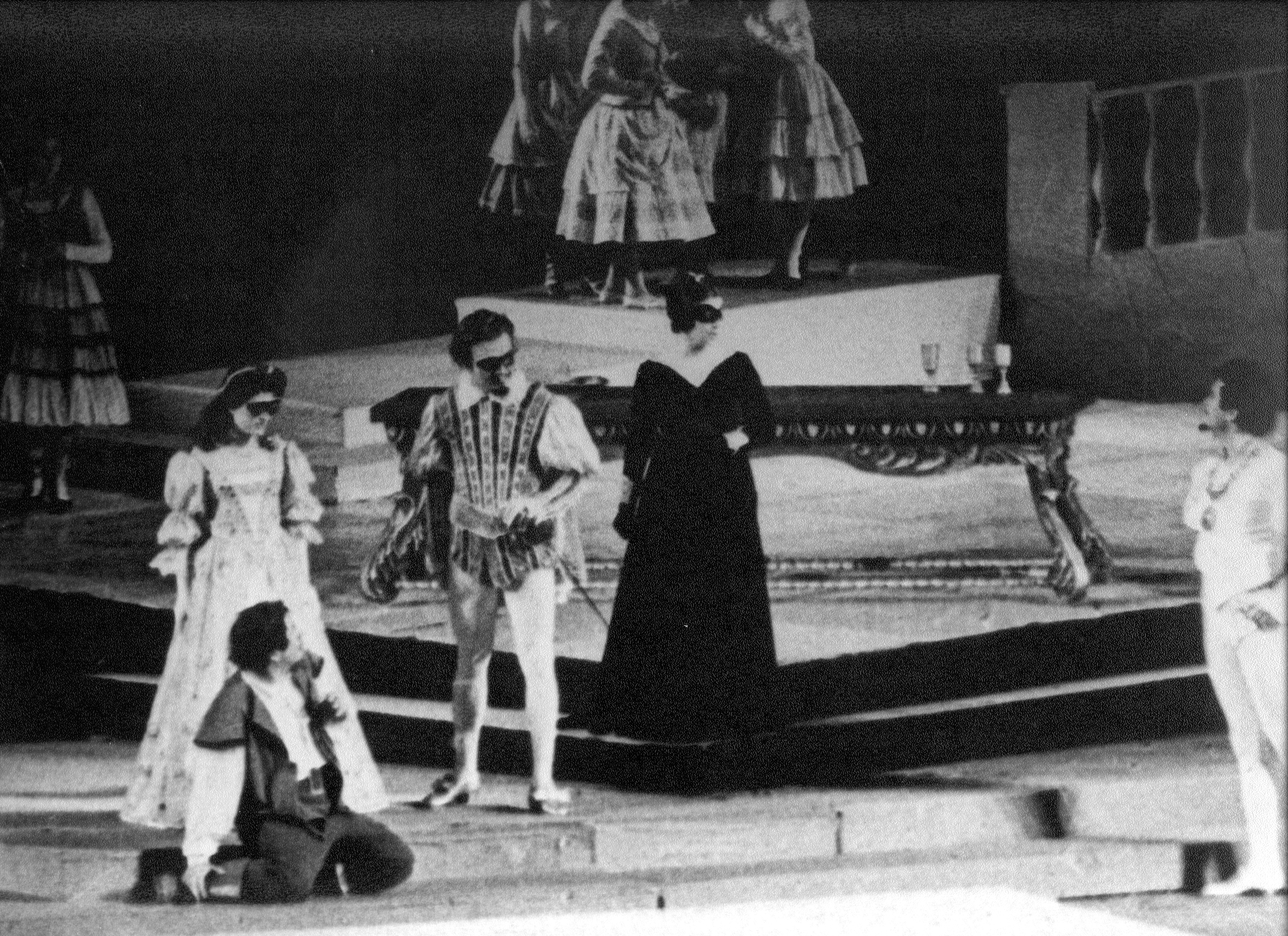 Сцена из оперы «Дон Жуан» В. Моцарта &#40;постановка 1963&#41;